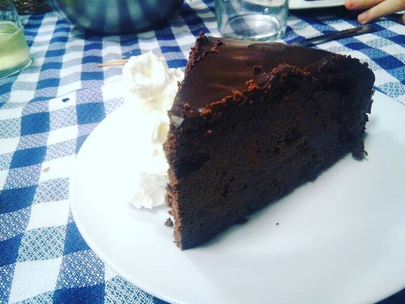 Archivo:Sacher.jpg